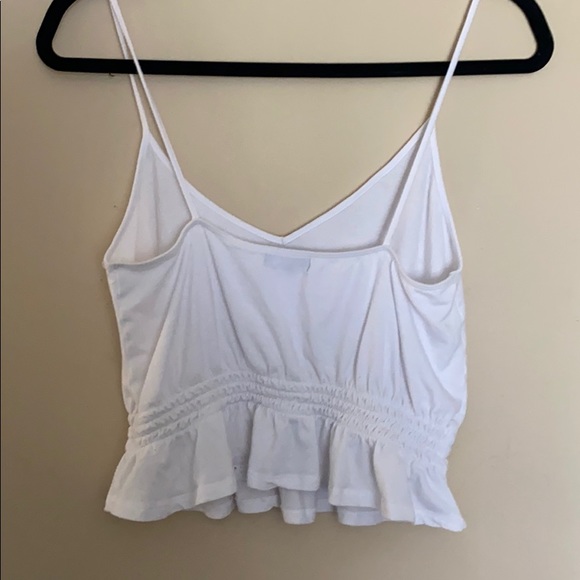 Crop top. - Picture 2 of 2